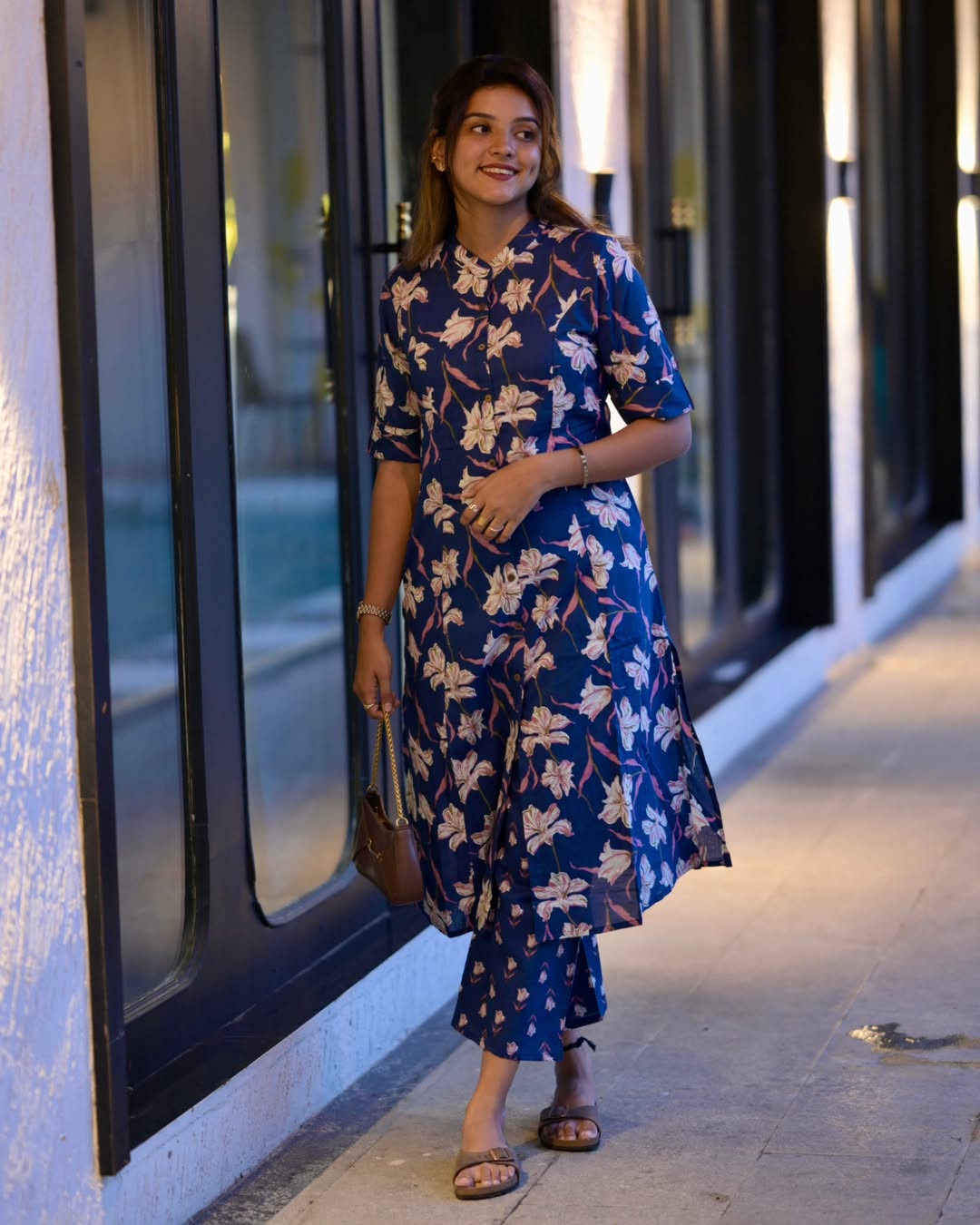 Co-Ord set in Aline pattern with one side pocket paired with Ankle length pant
