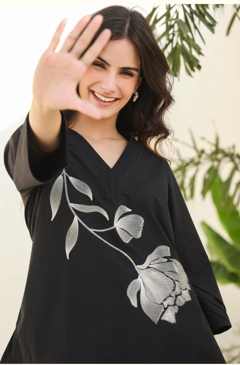 New Spring flower look Pintex kurta and Pant Set