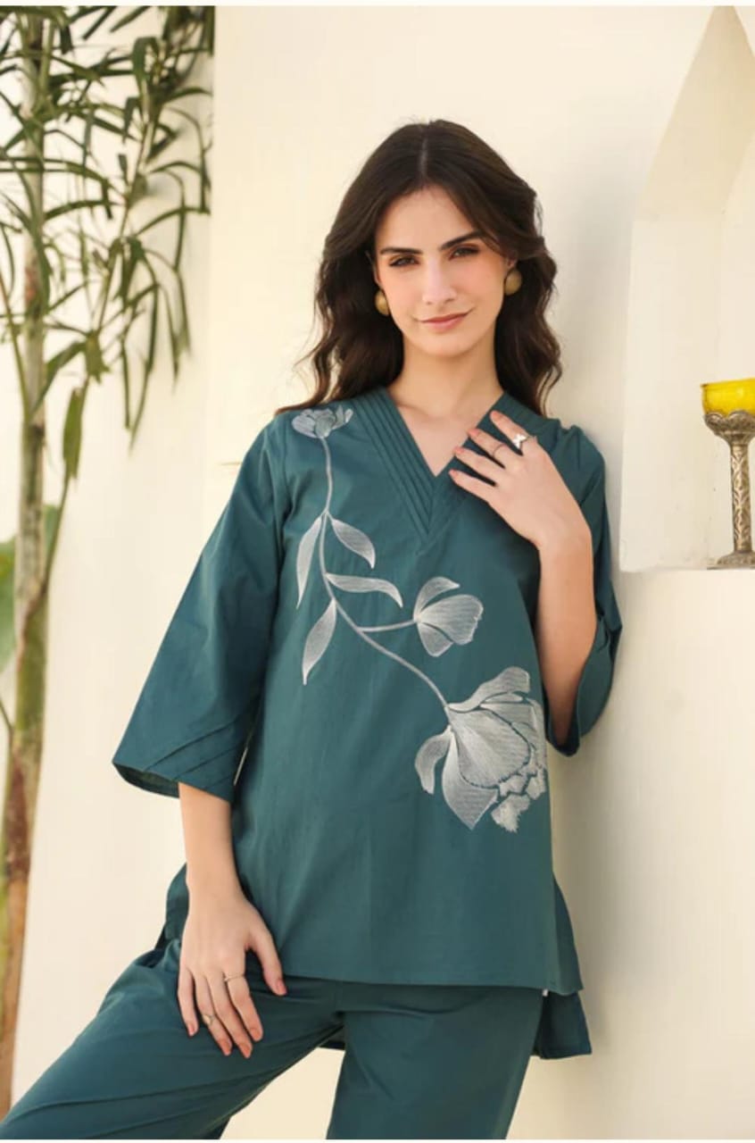 New Spring flower look Pintex kurta and Pant Set