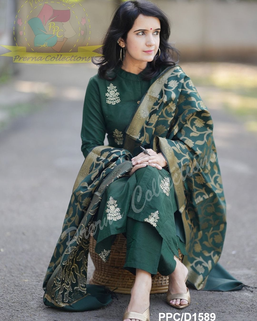 Superhit design for festival season For Womens Kurta Pant And Dupatta Set