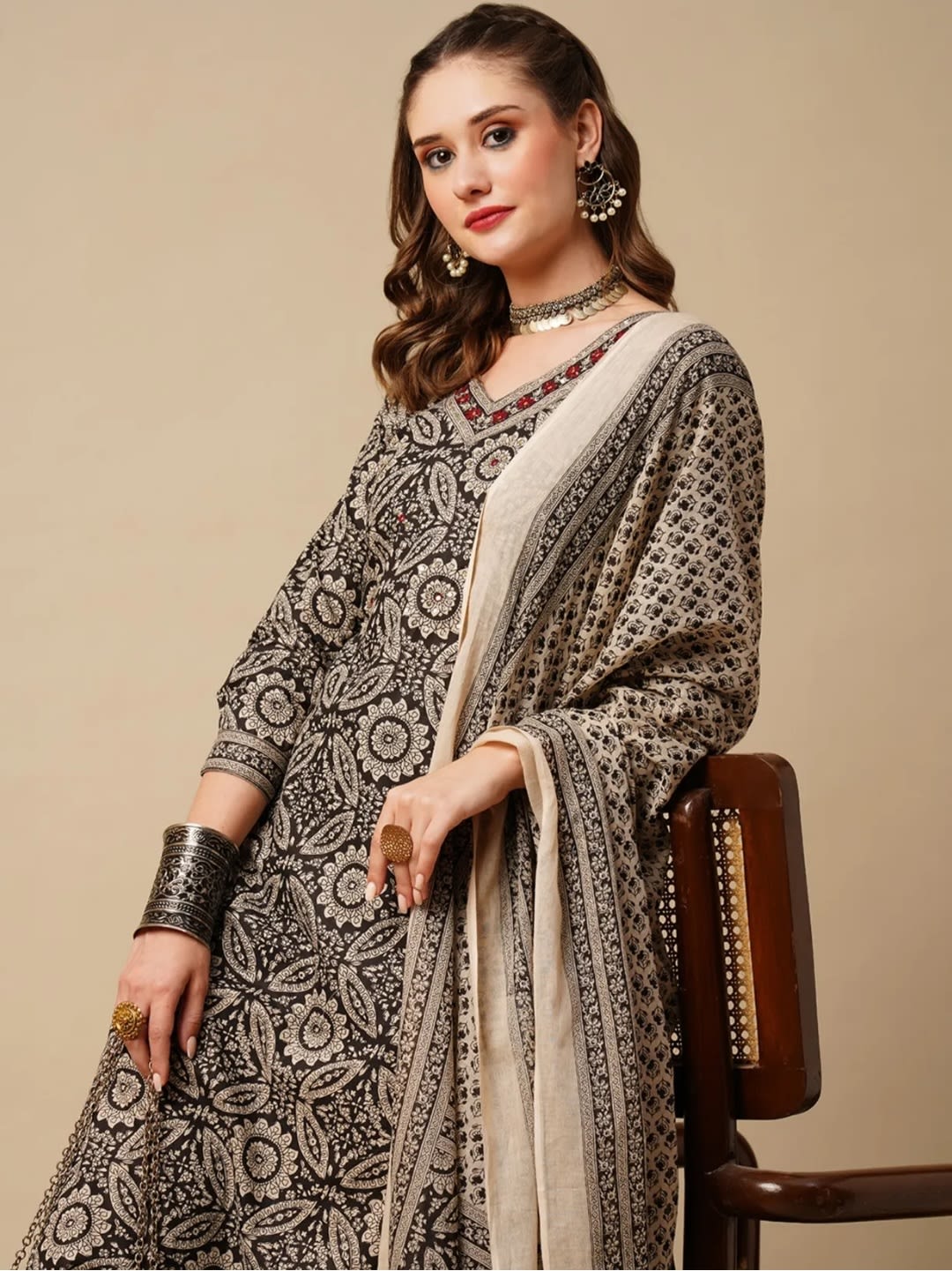Black Women's Floral Printed Regular Pure Cotton Kurta with Trousers & With Dupatta
