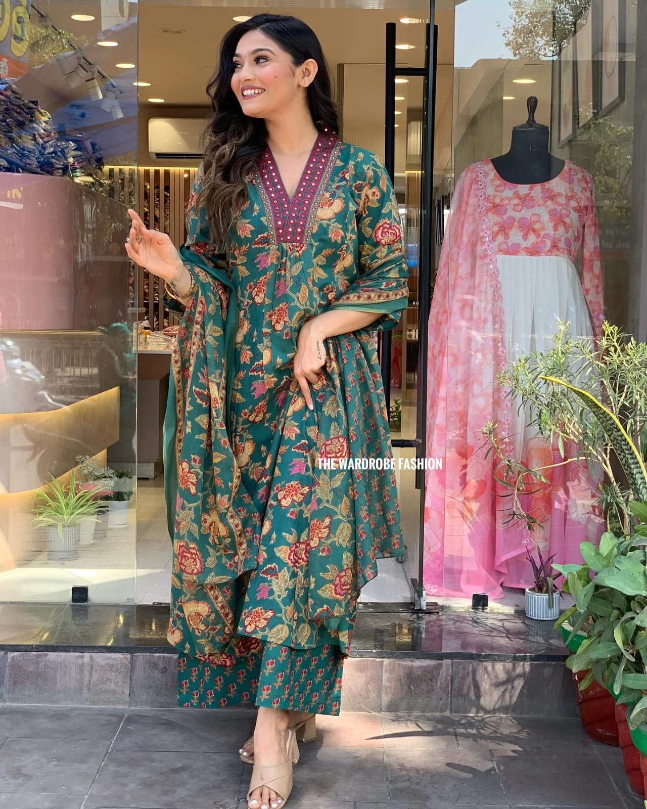 Women's Green Floral Anarkali Kurta Pant And Dupatta Set