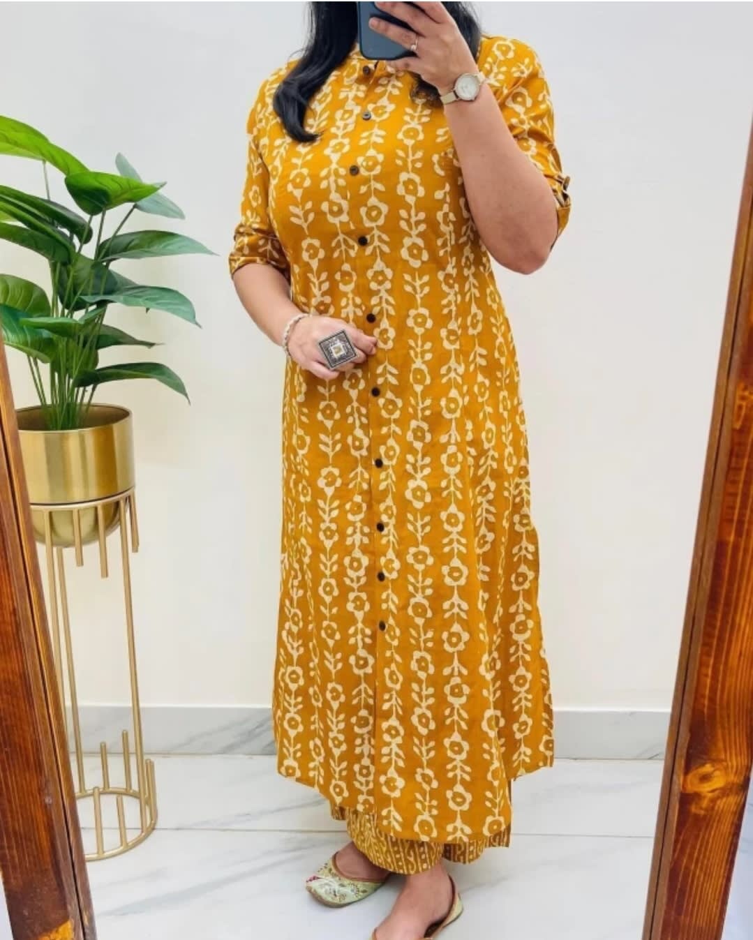 Yellow Women's Cotton Jaipuri Floral Print Floral Print Co-Ords Set
