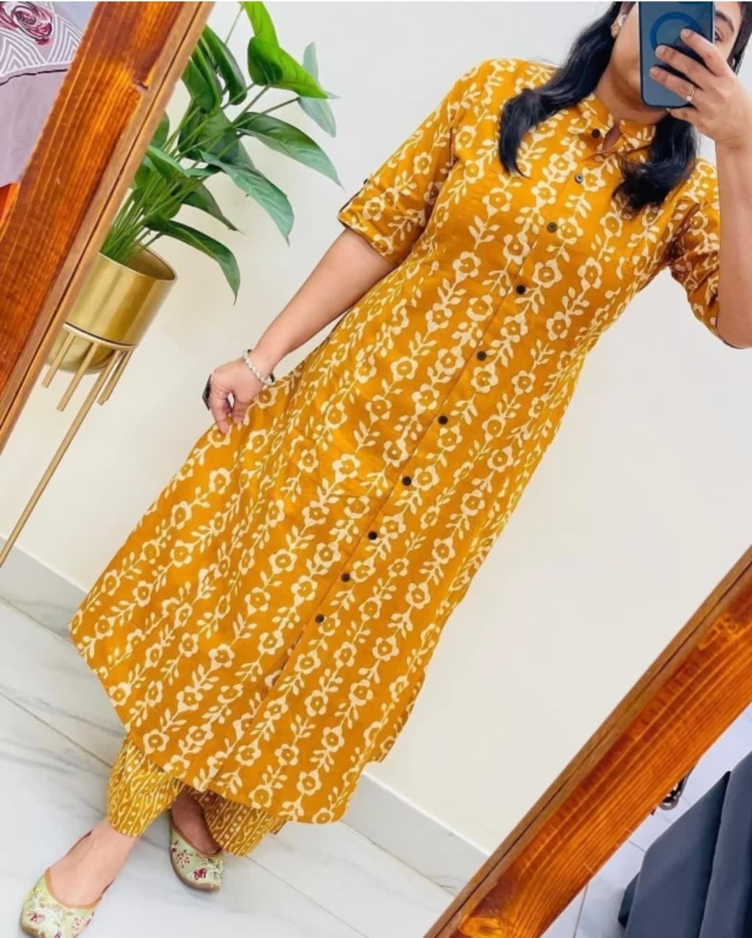 Yellow Women's Cotton Jaipuri Floral Print Floral Print Co-Ords Set
